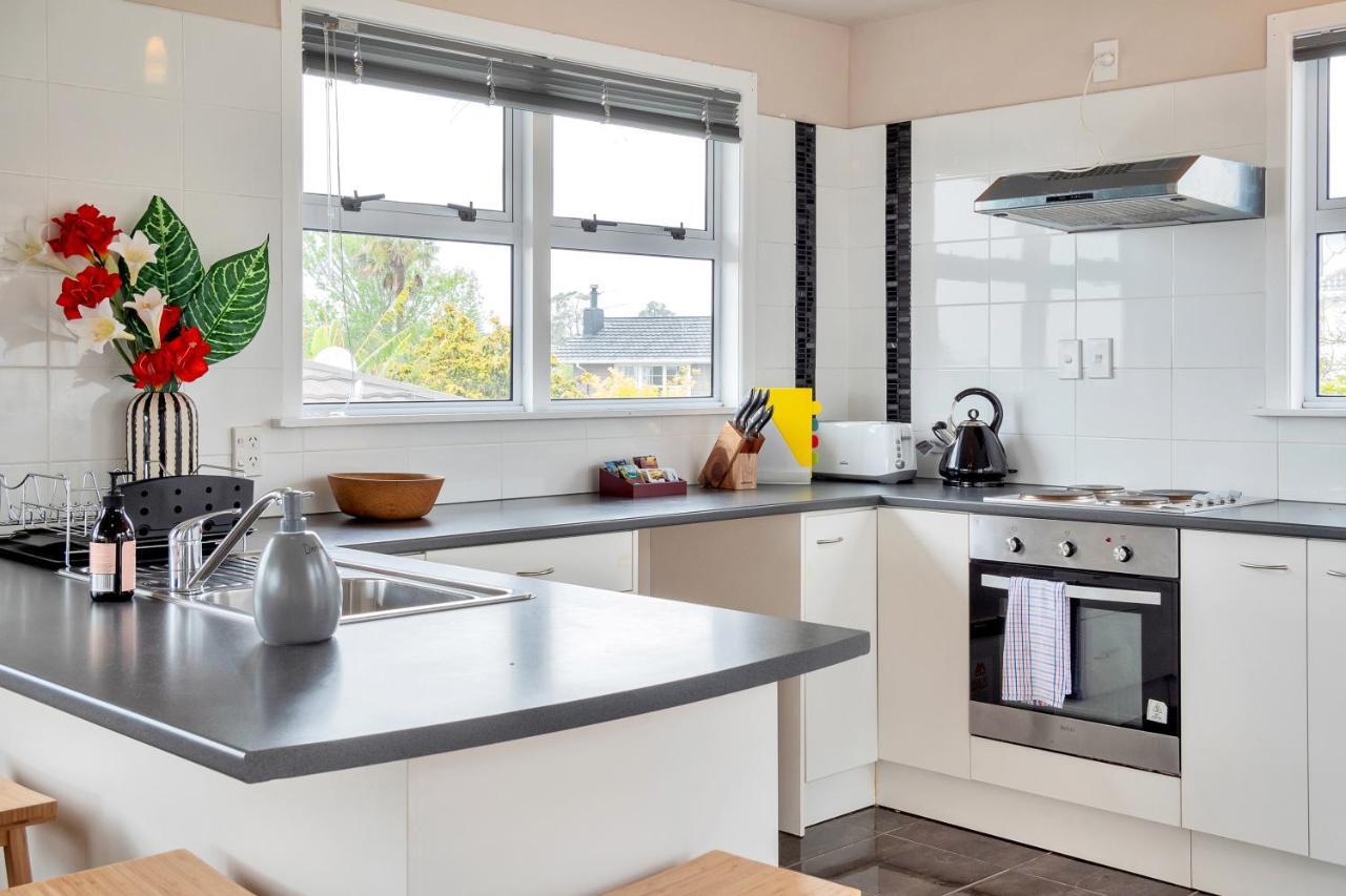 Fabulous Three Bedroom Home In Pakuranga Auckland Buitenkant foto