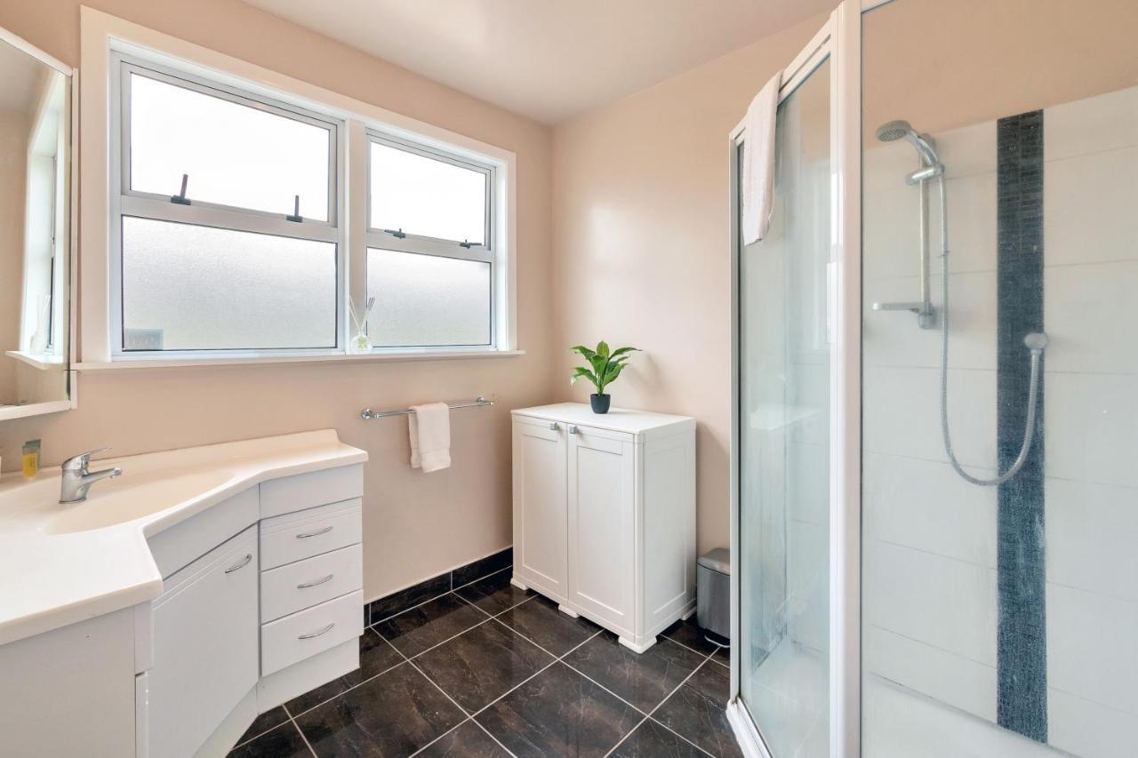 Fabulous Three Bedroom Home In Pakuranga Auckland Buitenkant foto